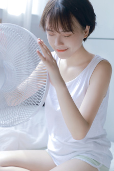 维荣的妻子